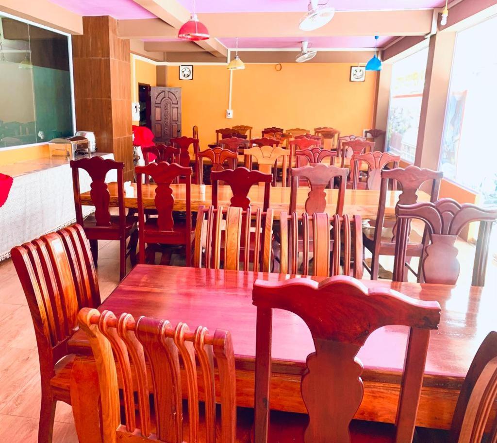 Happy Riverview Hotel 방 비엥 외부 사진