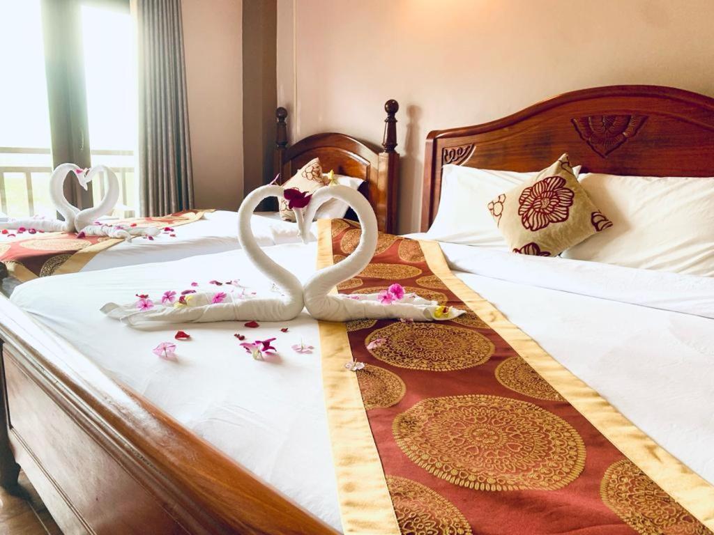 Happy Riverview Hotel 방 비엥 외부 사진