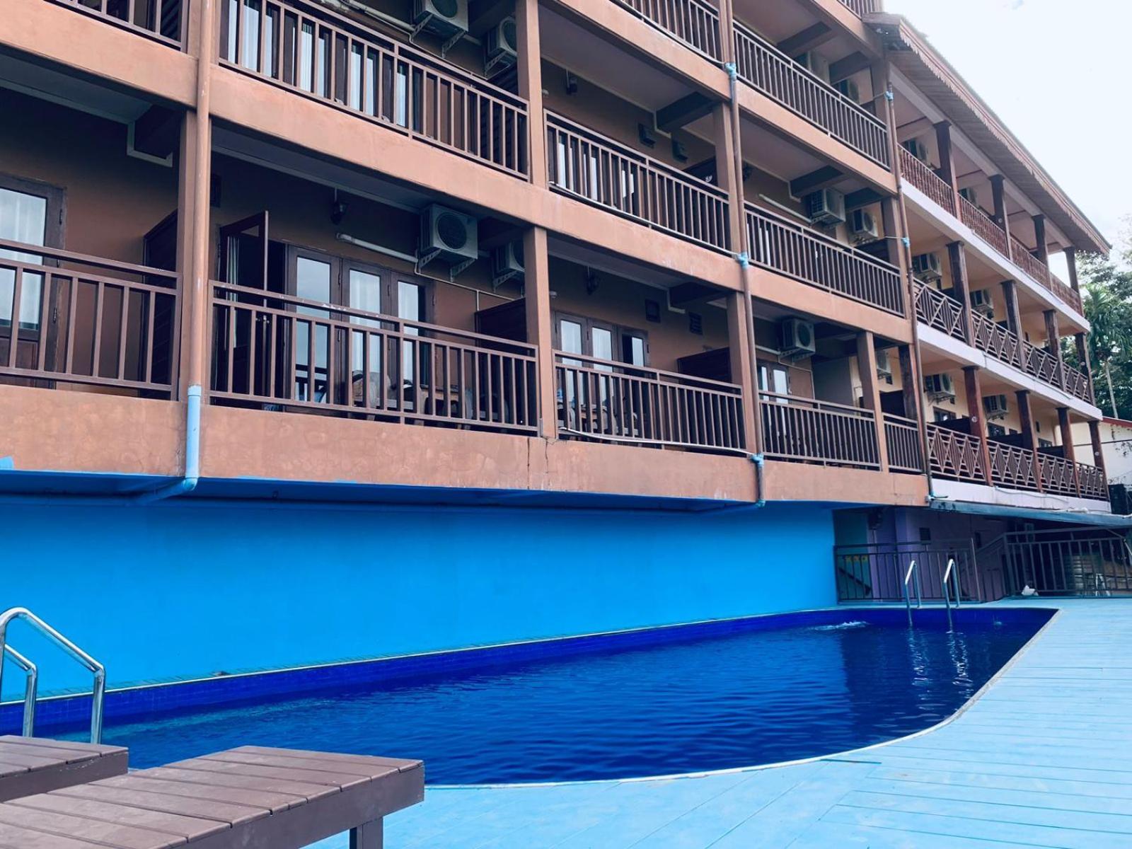 Happy Riverview Hotel 방 비엥 외부 사진