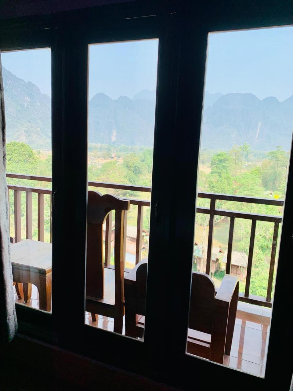 Happy Riverview Hotel 방 비엥 외부 사진