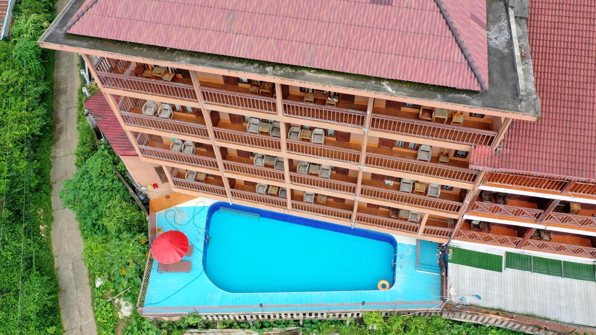 Happy Riverview Hotel 방 비엥 외부 사진